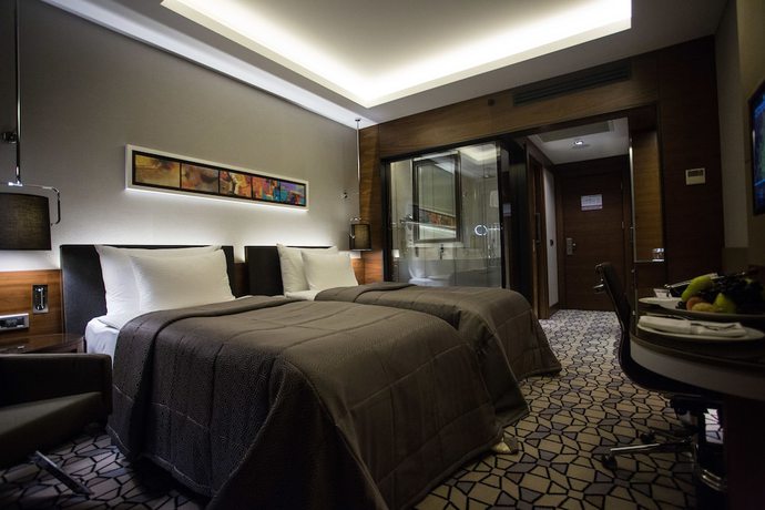 Imagen general del Hotel Grand Harilton. Foto 1