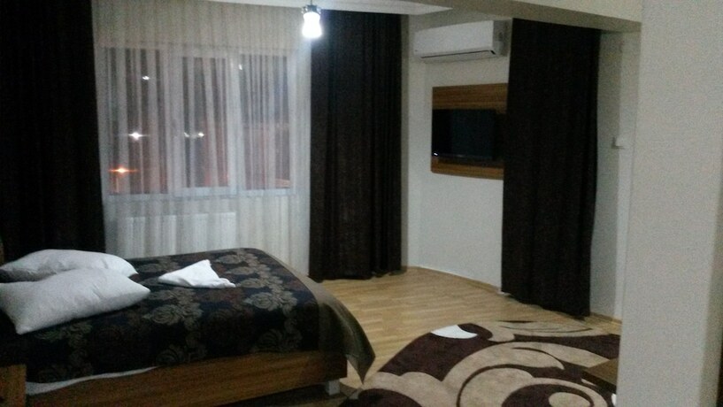 Imagen de la habitación del Hotel Grand Hekimoglu. Foto 11