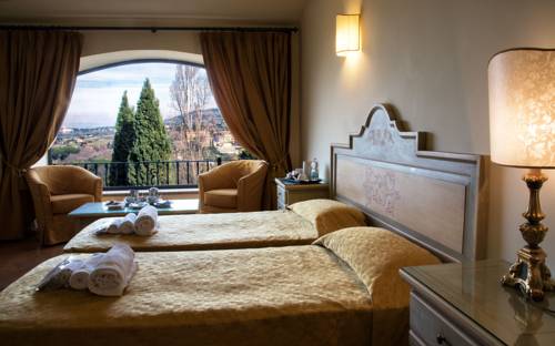 Imagen de la habitación del Hotel Grand Helio Cabala. Foto 9