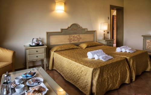 Imagen de la habitación del Hotel Grand Helio Cabala. Foto 12