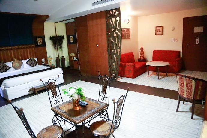 Imagen de la habitación del Hotel Grand Heritage Narmada Jacksons. Foto 7