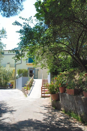 Imagen de los exteriores del Hotel Grand Hermitage and Villa Romita. Foto 8