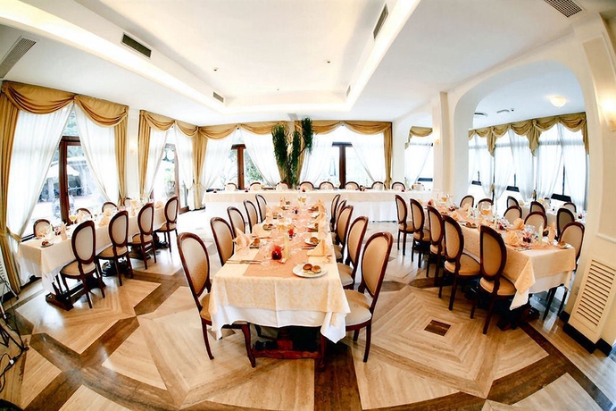 Imagen del bar/restaurante del Hotel Grand Hermitage and Villa Romita. Foto 3