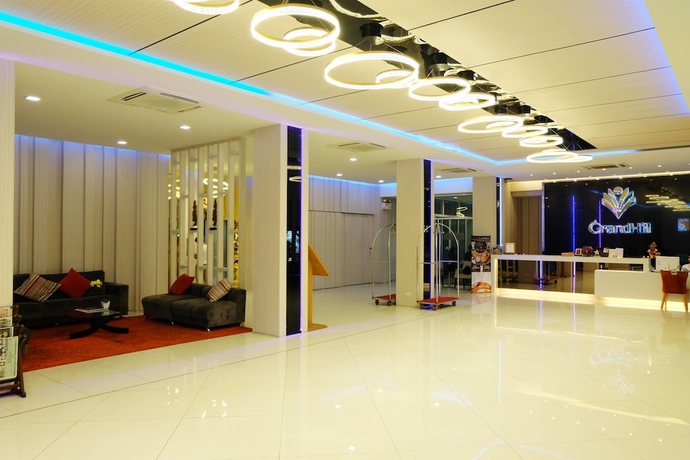 Imagen de los interiores del Hotel Grand Hill Resort and Spa. Foto 16