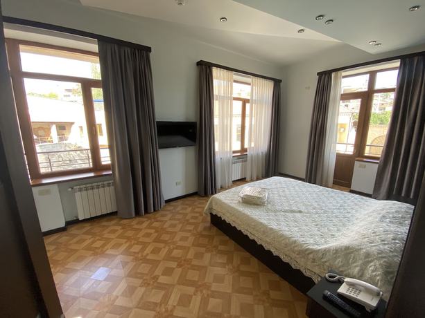 Imagen de la habitación del Hotel Grand Hills. Foto 5