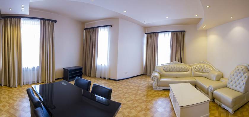 Imagen de la habitación del Hotel Grand Hills. Foto 7