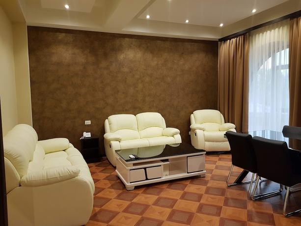 Imagen de la habitación del Hotel Grand Hills. Foto 17