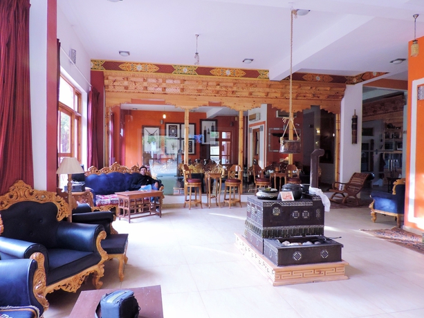 Imagen de los interiores del Hotel Grand Himalaya. Foto 16