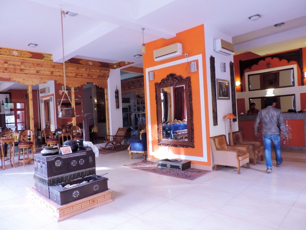Imagen de los interiores del Hotel Grand Himalaya. Foto 17