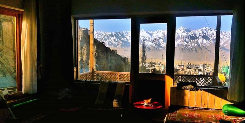 Imagen de la habitación del Hotel Grand Himalaya. Foto 10