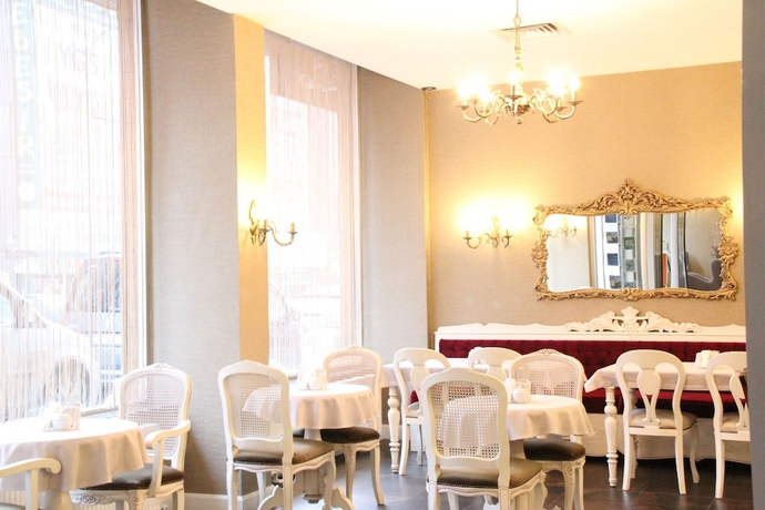 Imagen de los interiores del Hotel Grand Hitit. Foto 18
