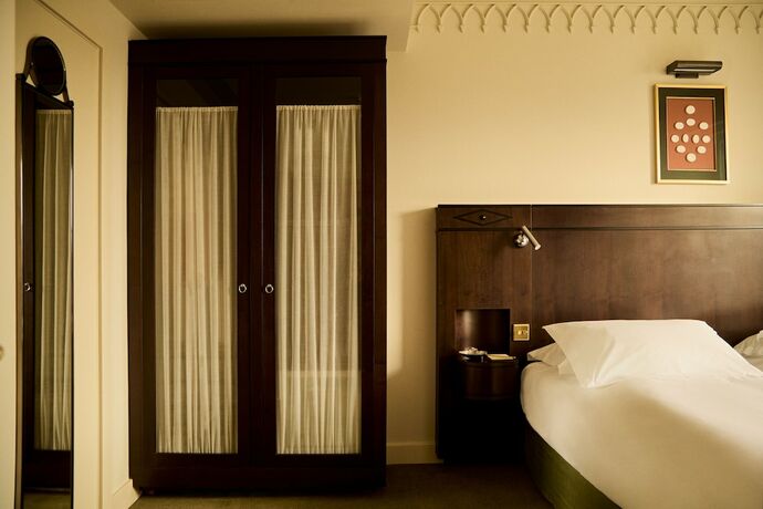 Imagen de la habitación del Hotel Grand H&ocirc;tel Bellevue, Londres. Foto 14