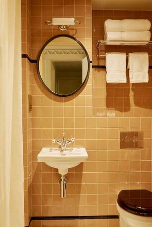 Imagen de la habitación del Hotel Grand H&ocirc;tel Bellevue, Londres. Foto 19
