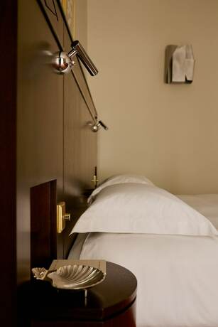Imagen de la habitación del Hotel Grand H&ocirc;tel Bellevue, Londres. Foto 20