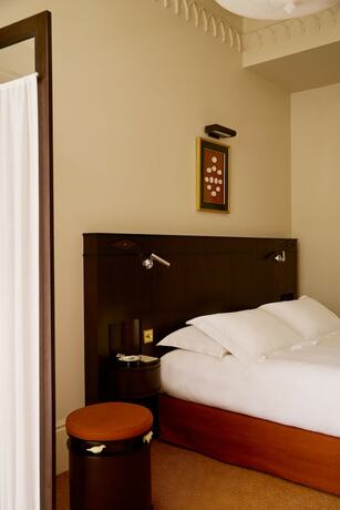 Imagen de la habitación del Hotel Grand H&ocirc;tel Bellevue, Londres. Foto 23