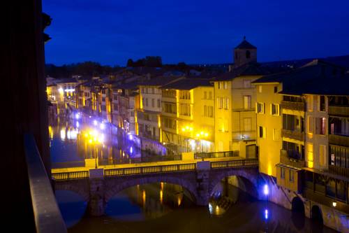 Imagen de la habitación del Hotel Grand H&ocirc;tel De Castres. Foto 8
