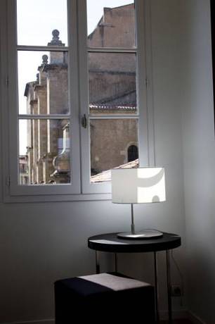 Imagen de la habitación del Hotel Grand H&ocirc;tel De Castres. Foto 14