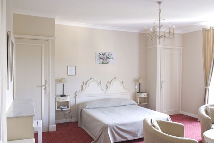 Imagen de la habitación del Hotel Grand H&ocirc;tel Des Bains. Foto 5