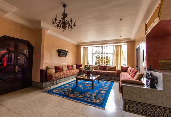 Imagen de los interiores del Hotel Grand H&ocirc;tel, Fez. Foto 17
