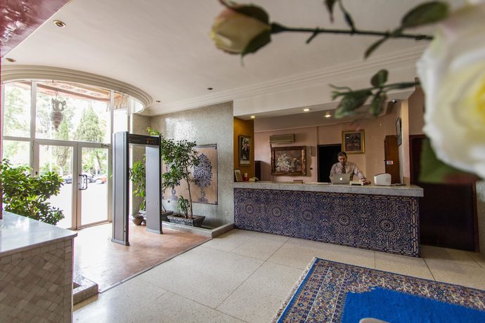 Imagen de los interiores del Hotel Grand H&ocirc;tel, Fez. Foto 19