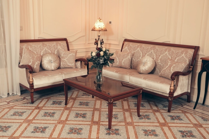 Imagen de los interiores del Hotel Grand H&ocirc;tel Oran. Foto 16