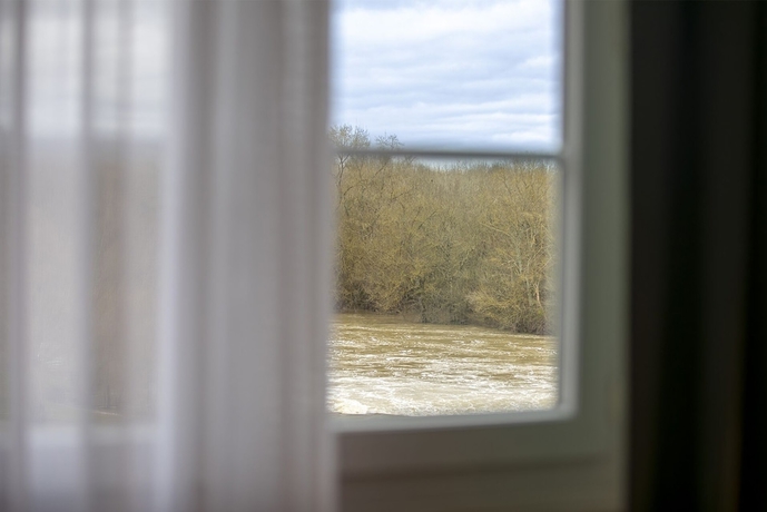 Imagen de la habitación del Hotel Grand H&ocirc;tel Saint-Aignan. Foto 7