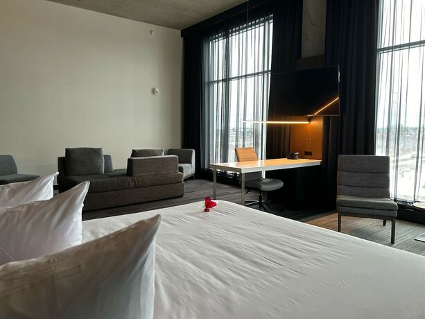 Imagen general del Hotel Grand H&ocirc;tel Times Blainville - Mirabel. Foto 12