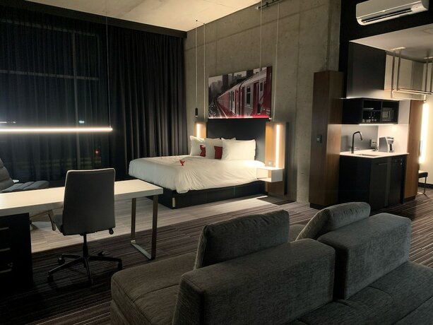 Imagen de la habitación del Hotel Grand H&ocirc;tel Times Blainville - Mirabel. Foto 19