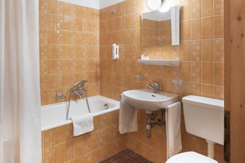 Imagen de la habitación del Hotel Grand Hôtel & Kurhaus. Foto 16