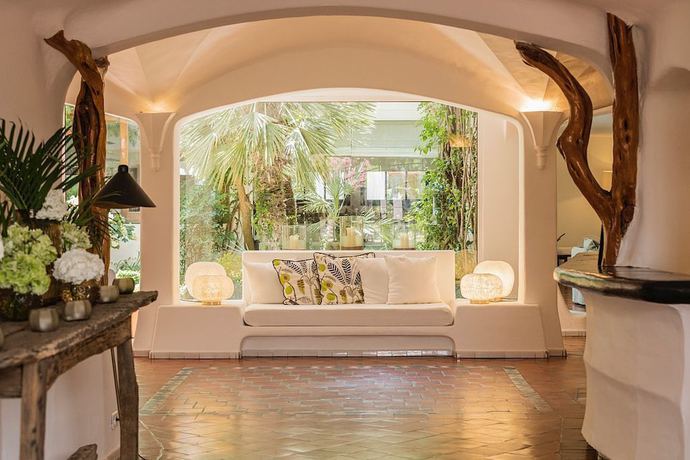 Imagen de los interiores del Hotel Grand Hôtel de Cala Rossa. Foto 18