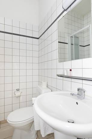 Imagen de la habitación del Hotel Grand H&ocirc;tel de Flandre. Foto 8