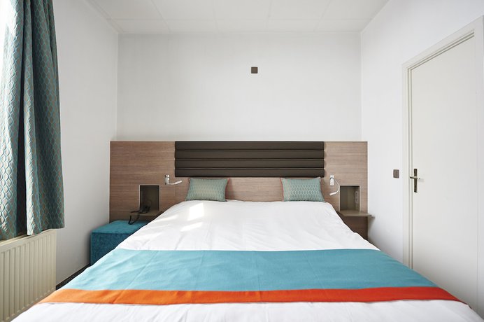 Imagen de la habitación del Hotel Grand H&ocirc;tel de Flandre. Foto 13