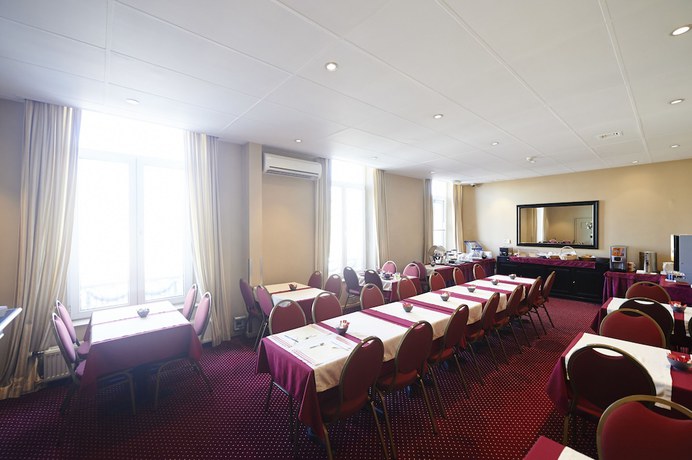 Imagen de los interiores del Hotel Grand H&ocirc;tel de Flandre. Foto 16