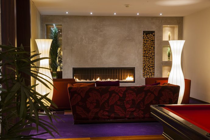 Imagen de los interiores del Hotel Grand H&ocirc;tel des Bains de Lavey. Foto 17