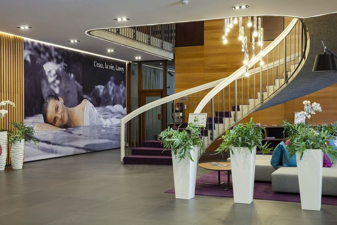 Imagen de los interiores del Hotel Grand H&ocirc;tel des Bains de Lavey. Foto 18