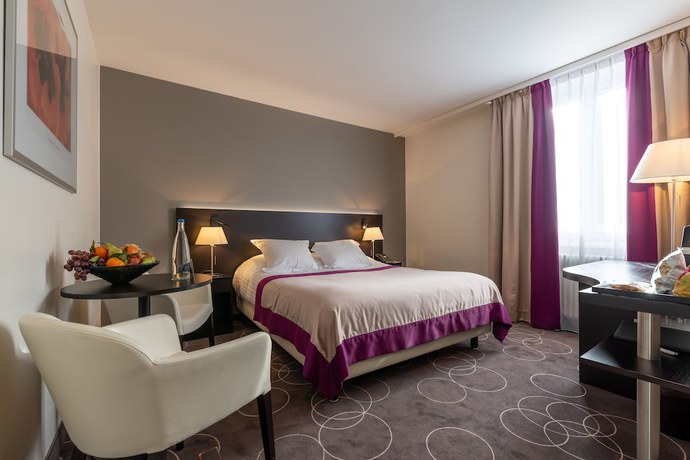 Imagen de la habitación del Hotel Grand H&ocirc;tel des Bains de Lavey. Foto 11