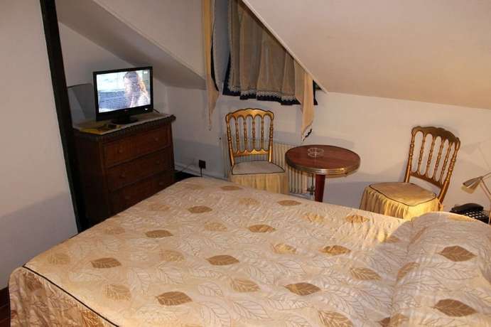 Imagen de la habitación del Hotel Grand H&ocirc;tel du Bel Air. Foto 4