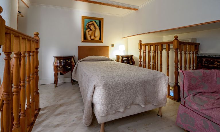 Imagen de la habitación del Hotel Grand H&ocirc;tel du Bel Air. Foto 16