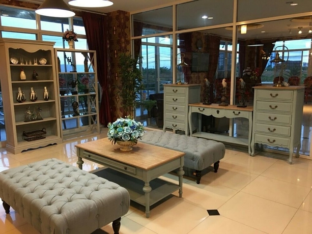 Imagen de los interiores del Hotel Grand Holiday Residence. Foto 11