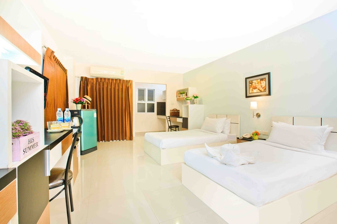 Imagen de la habitación del Hotel Grand Holiday Residence. Foto 7