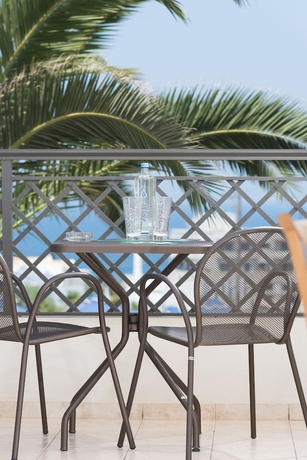 Imagen de la habitación del Hotel Grand Holiday Resort. Foto 7