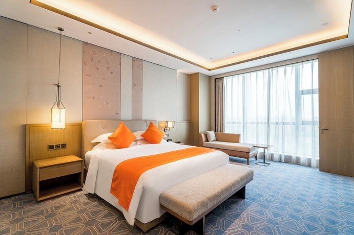 Imagen de la habitación del Hotel Grand Honor. Foto 10