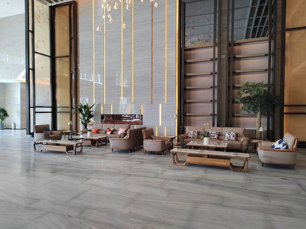 Imagen de los interiores del Hotel Grand Honor. Foto 15