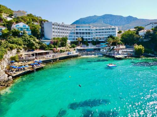 Imagen general del Hotel Grand Hotel AVCI. Foto 6