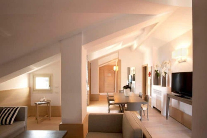 Imagen de la habitación del Hotel Grand Hotel Alassio Beach and Spa Resort. Foto 14