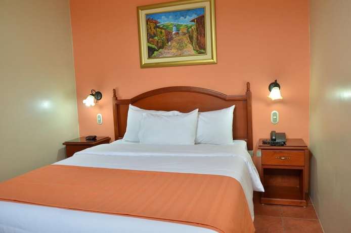 Imagen de la habitación del Hotel Grand Hotel Americano. Foto 15