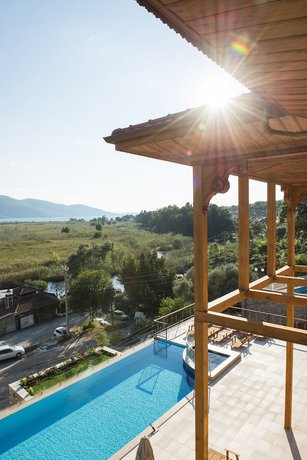 Imagen de la piscina del Hotel Grand Hotel Azmakhan Spa and Wellness. Foto 18