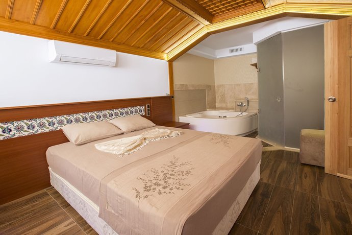 Imagen de la habitación del Hotel Grand Hotel Azmakhan Spa and Wellness. Foto 11