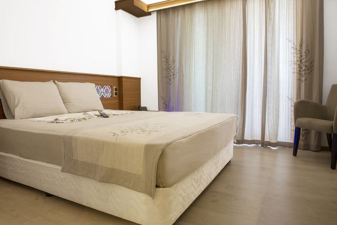 Imagen de la habitación del Hotel Grand Hotel Azmakhan Spa and Wellness. Foto 14