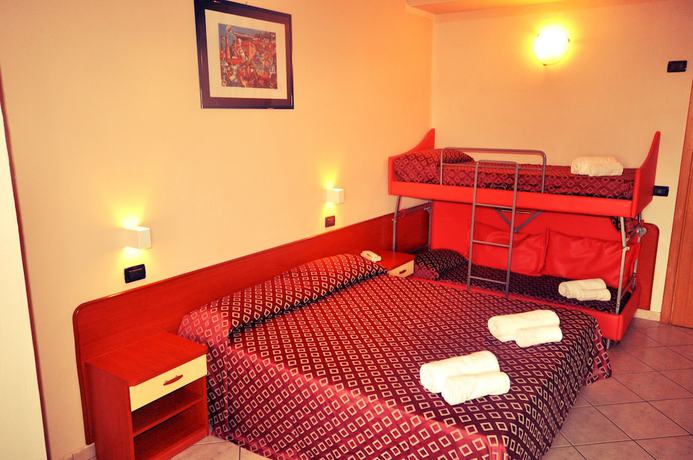 Imagen de la habitación del Hotel Grand Hotel Azzurra Club. Foto 4